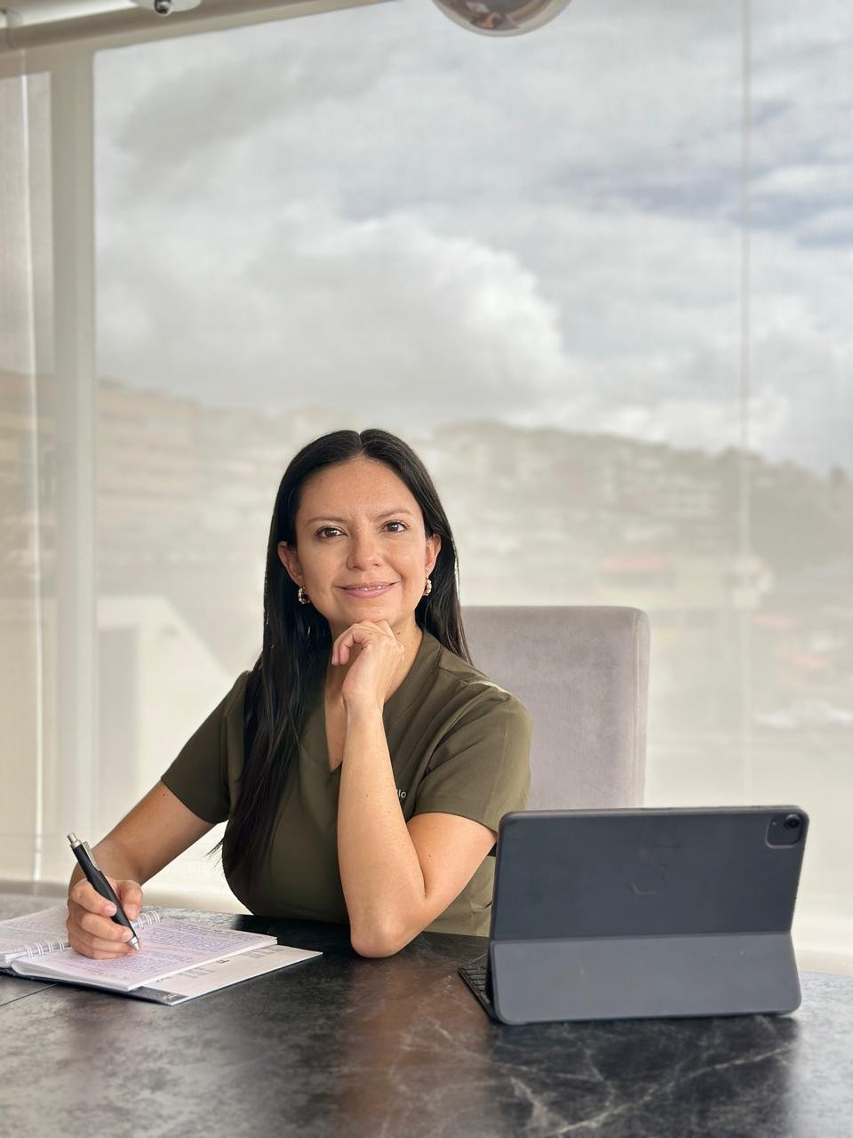 Dra. Anael Tello, nefróloga en Quito